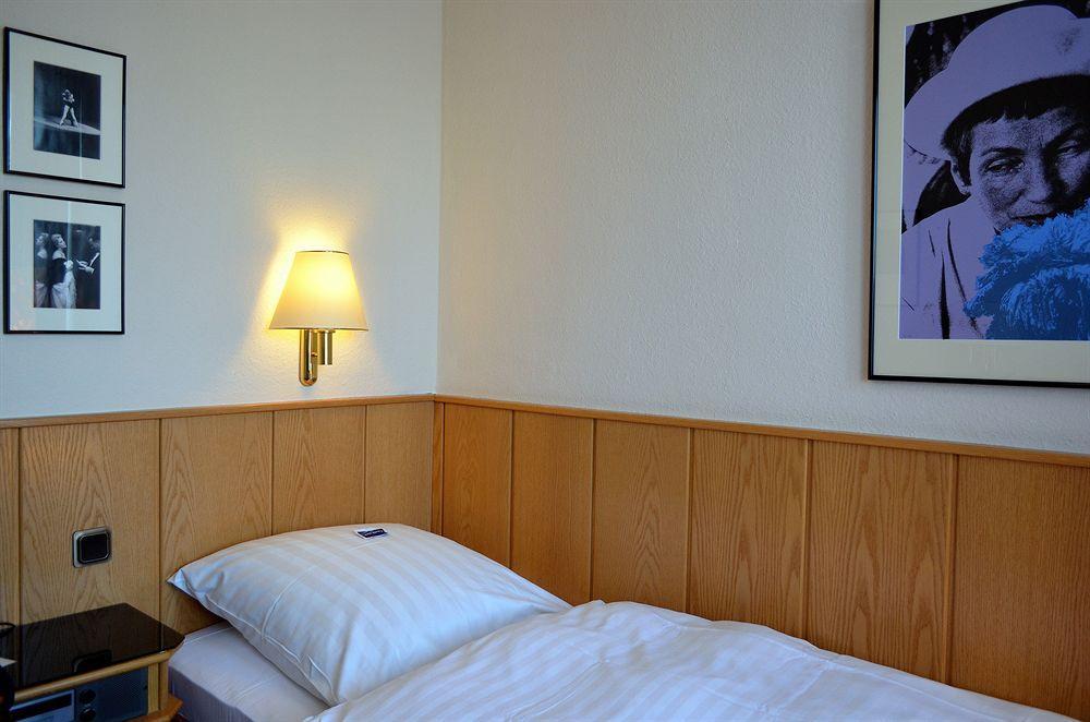 Retro - Art - Hotel Lünen Zewnętrze zdjęcie